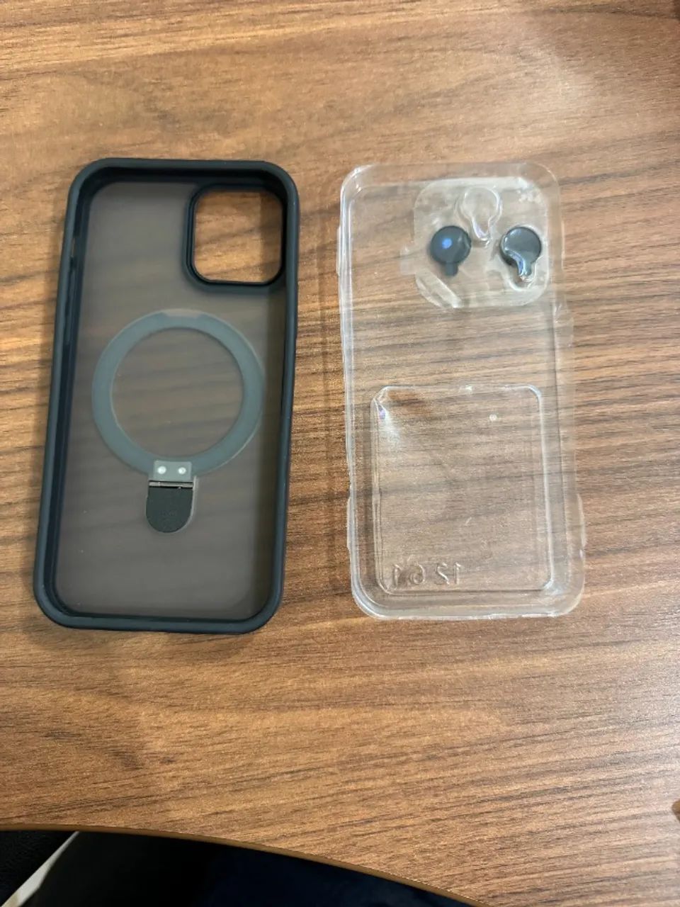 Capinha  e protetor de câmera Iphone 15 normal, sem uso. - Foto 2