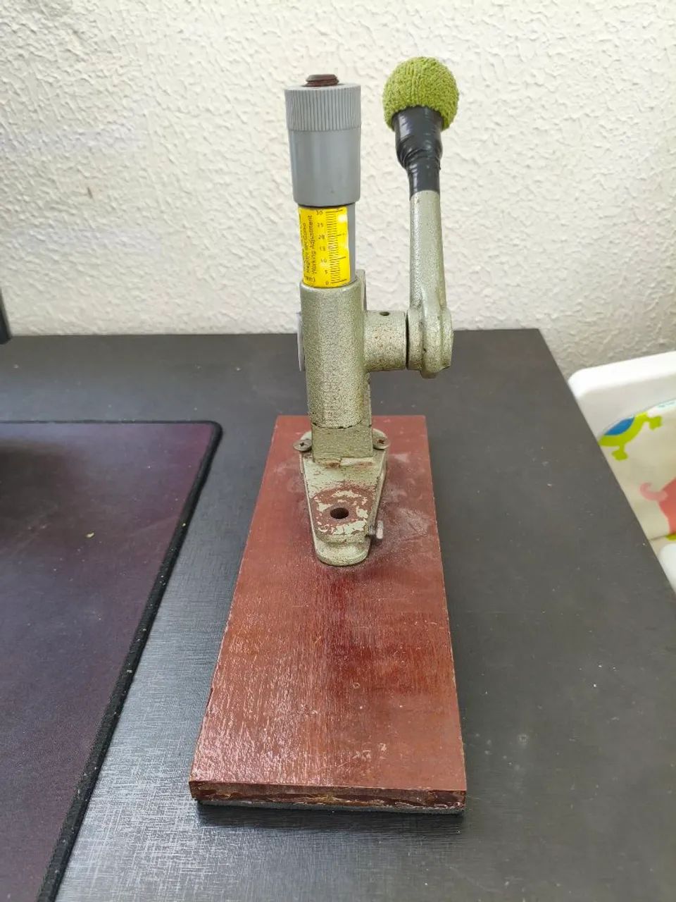 Manual Snap Button Machine