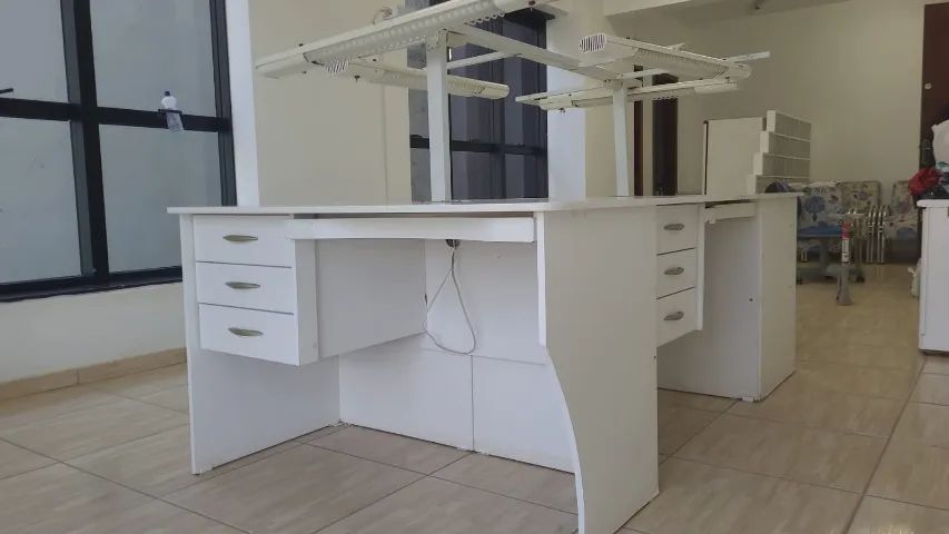 Jogo de poltrona, mesa e compressor - Foto 2