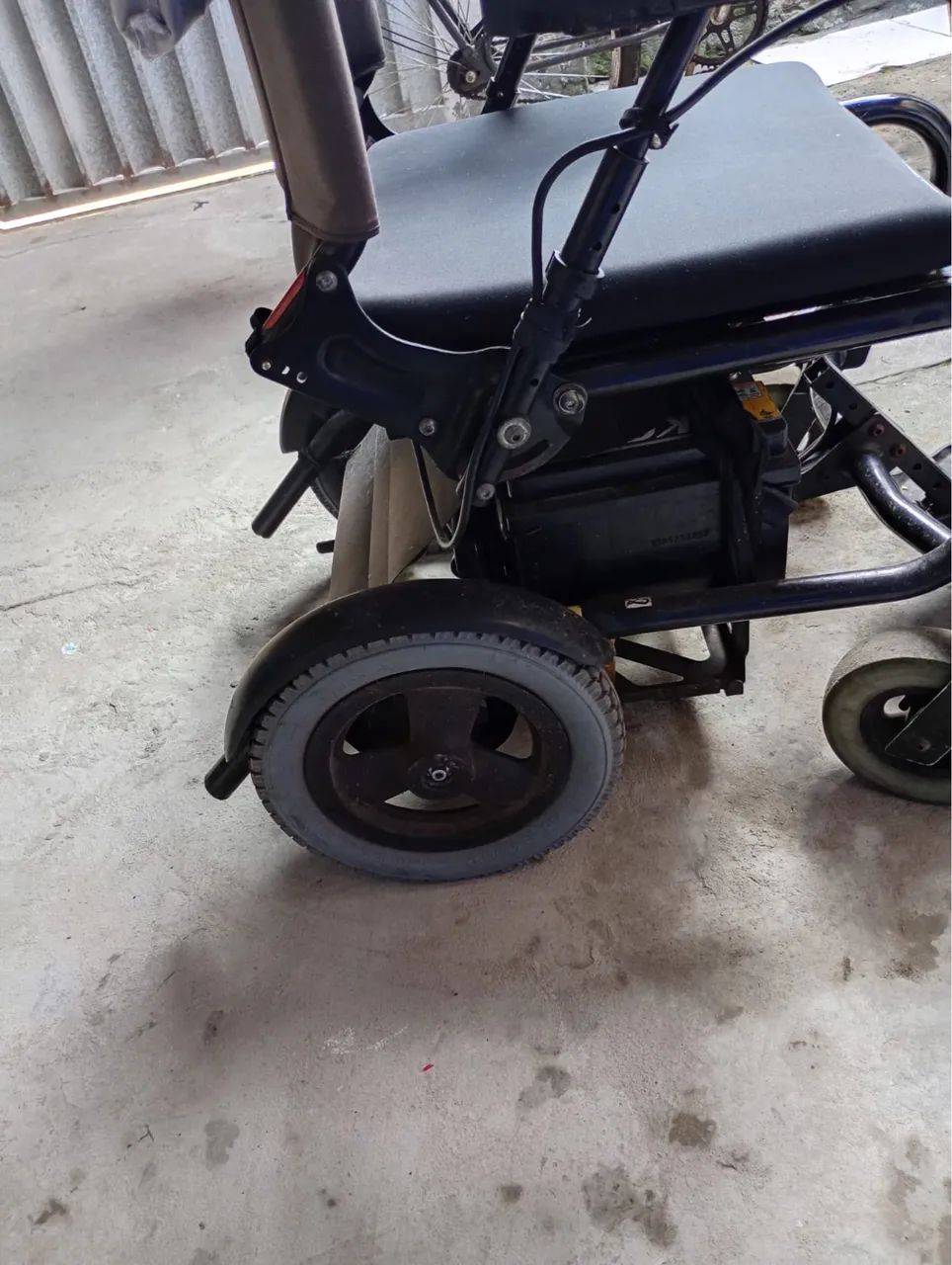 Cadeira de rodas motorizada otobras