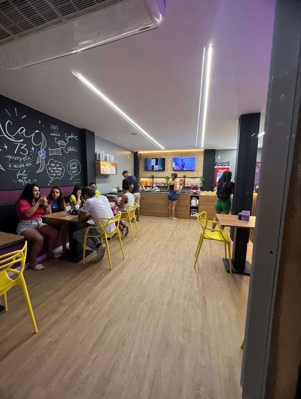 Passo loja de açaí completa na Av. Jorge Amado | Imbuí - Foto 2