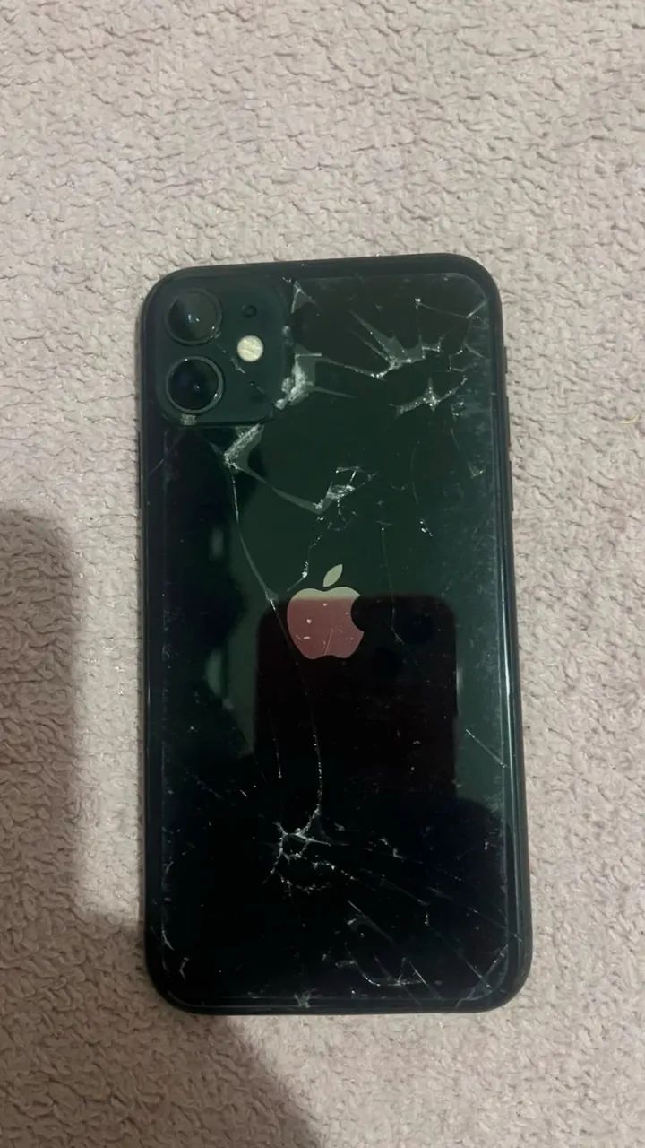 Vendo IPhone 11 por 1.200