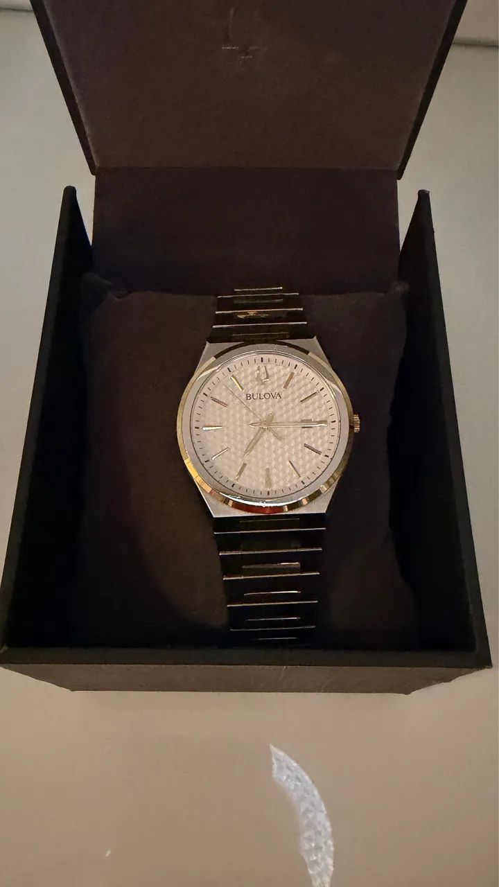 Relógio Bulova Classic Two-tone - Foto 5