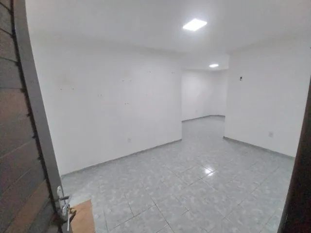 Alugo apto nascente térreo com 90m2 + área externa - Foto 3