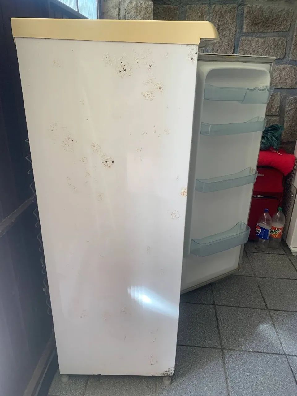 Geladeira Electrolux RE28 100% funcionando - Foto 3