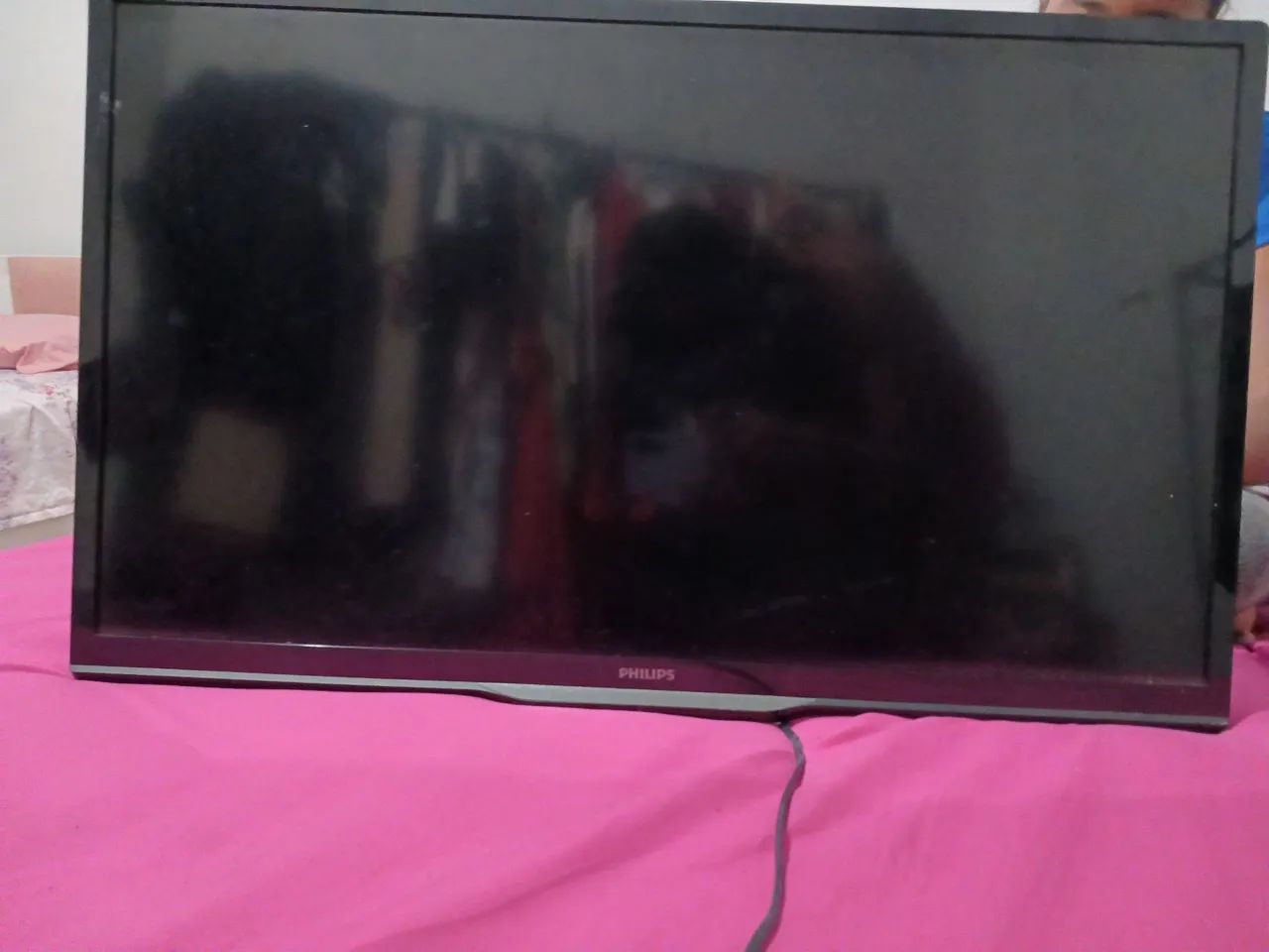 TV 32 polegadas PHILIPS (não é smart)
