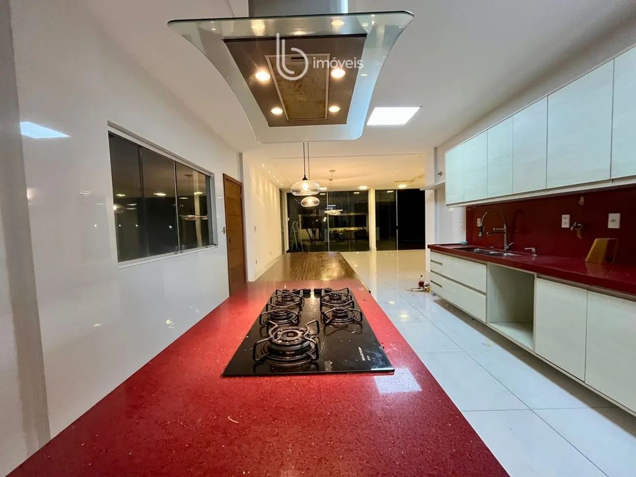 CASA TRIPLEX COM FUNDO PARA RESERVA - BOULEVARD LAGOA - Foto 5