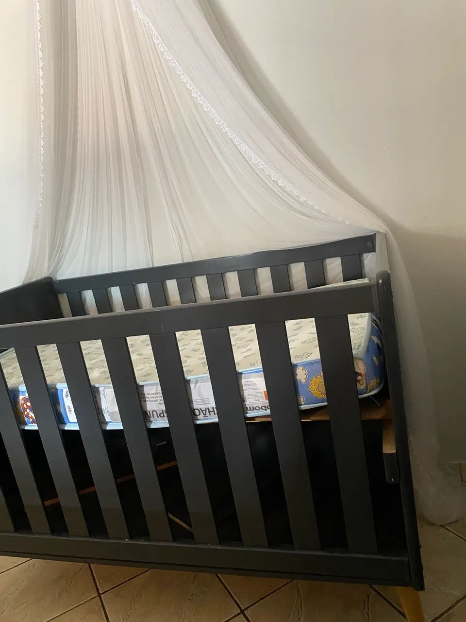 Berço retrô acompanha colchão  - Foto 2