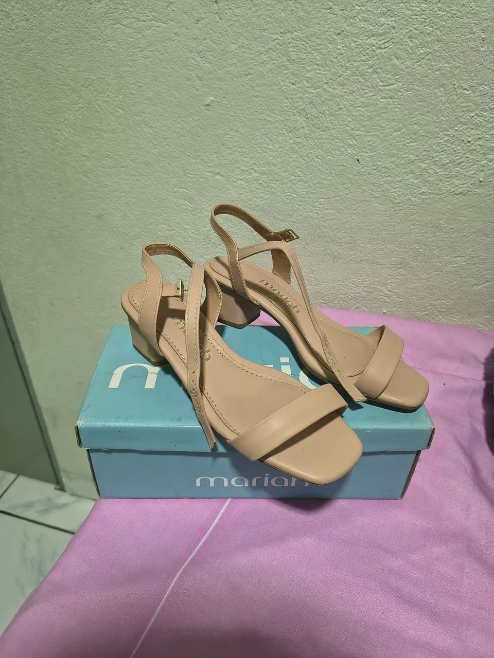 Sandália Nude Salto Bloco Mariah - Conforto e Elegância