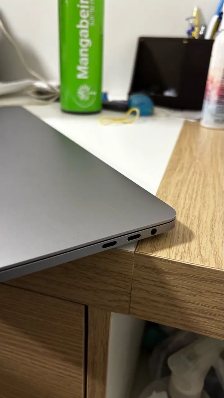 MacBook Pro 2017 i7 16gb 512gb - Foto 2