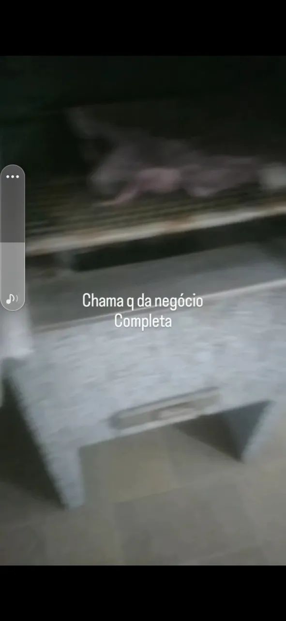 Churrasqueira com coifa .com duas partes em marmore p colocar carne e p corta e servir com - Foto 5