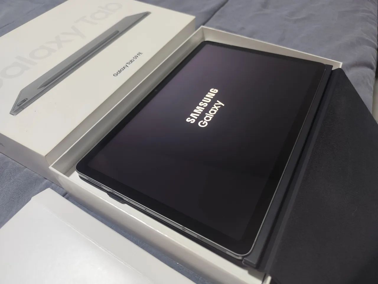 Samsung Galaxy Tab S9 FE 6GB/128GB - Praticamente novo