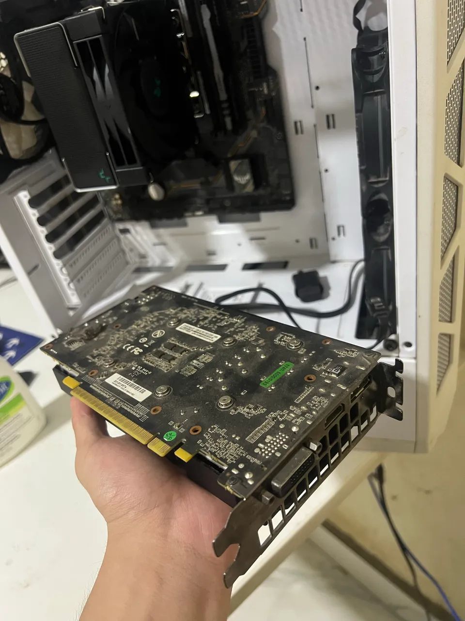 Placa de Vídeo 1650 Super 4GB QUEBRADA - Foto 3