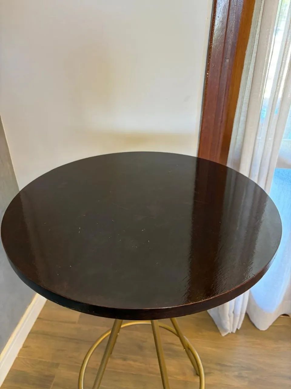 Mesa estilo bistro e 2 banquetas - Lindo conjunto - Foto 2