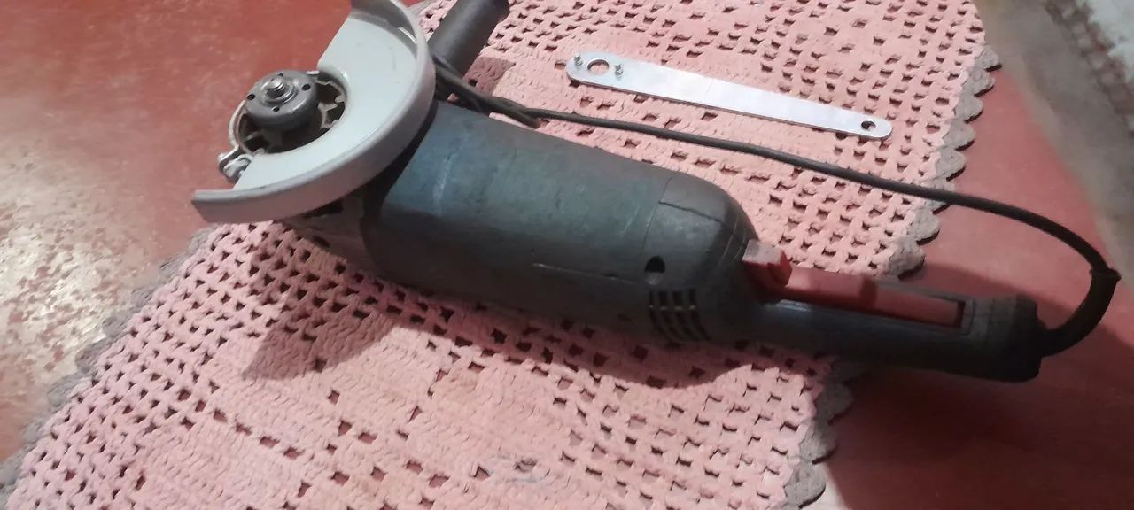 Vendo lixadeira bosch 220v industrial - Foto 5