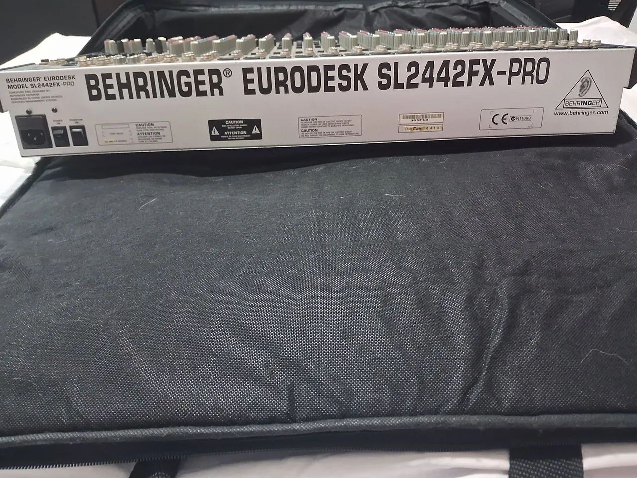  Behringer Eurodesk SL2442FX-PRO  - Foto 4