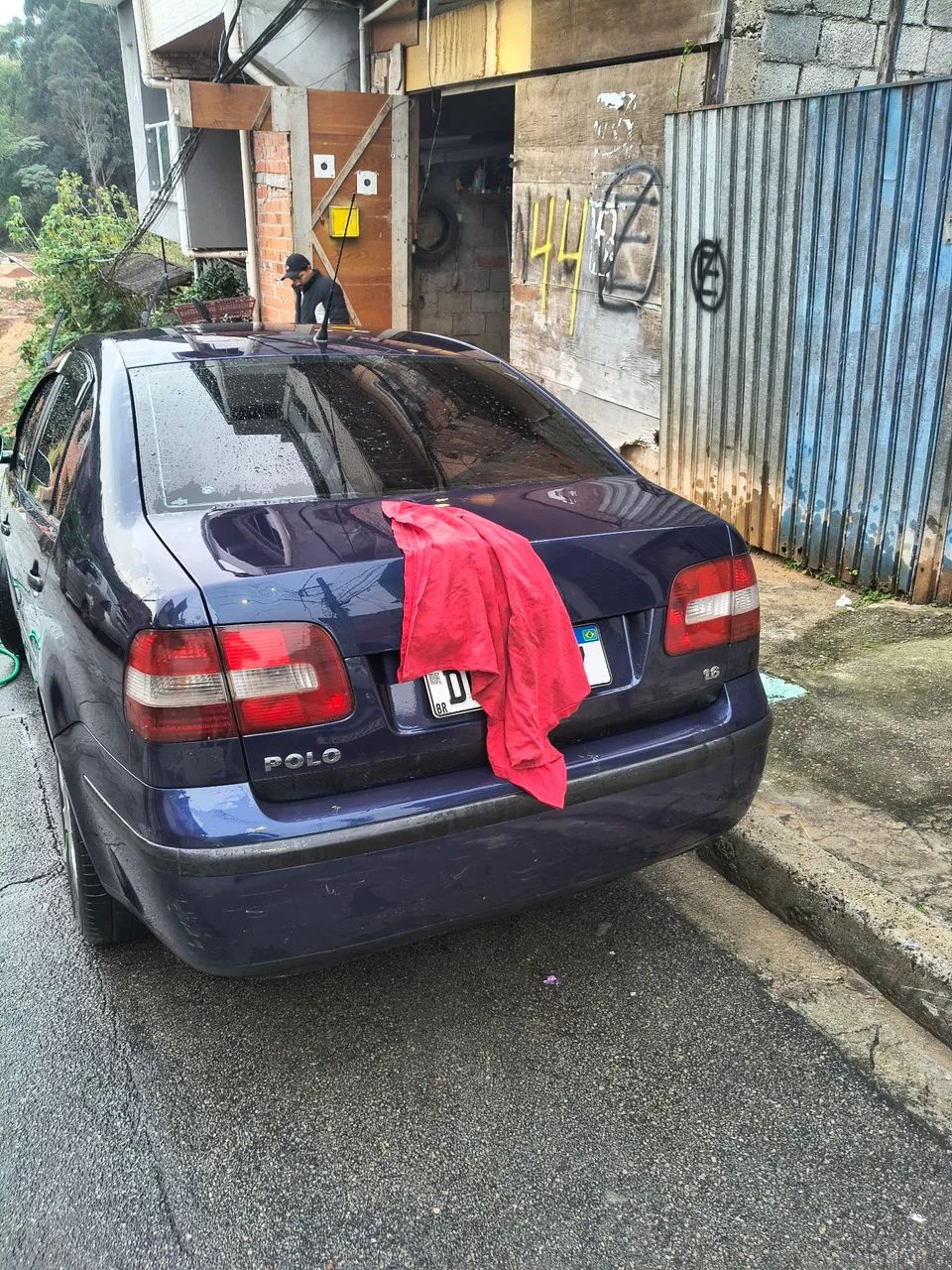 Volkswagen Polo Sedan 1.6 MI 101cv 8V 4P 2003