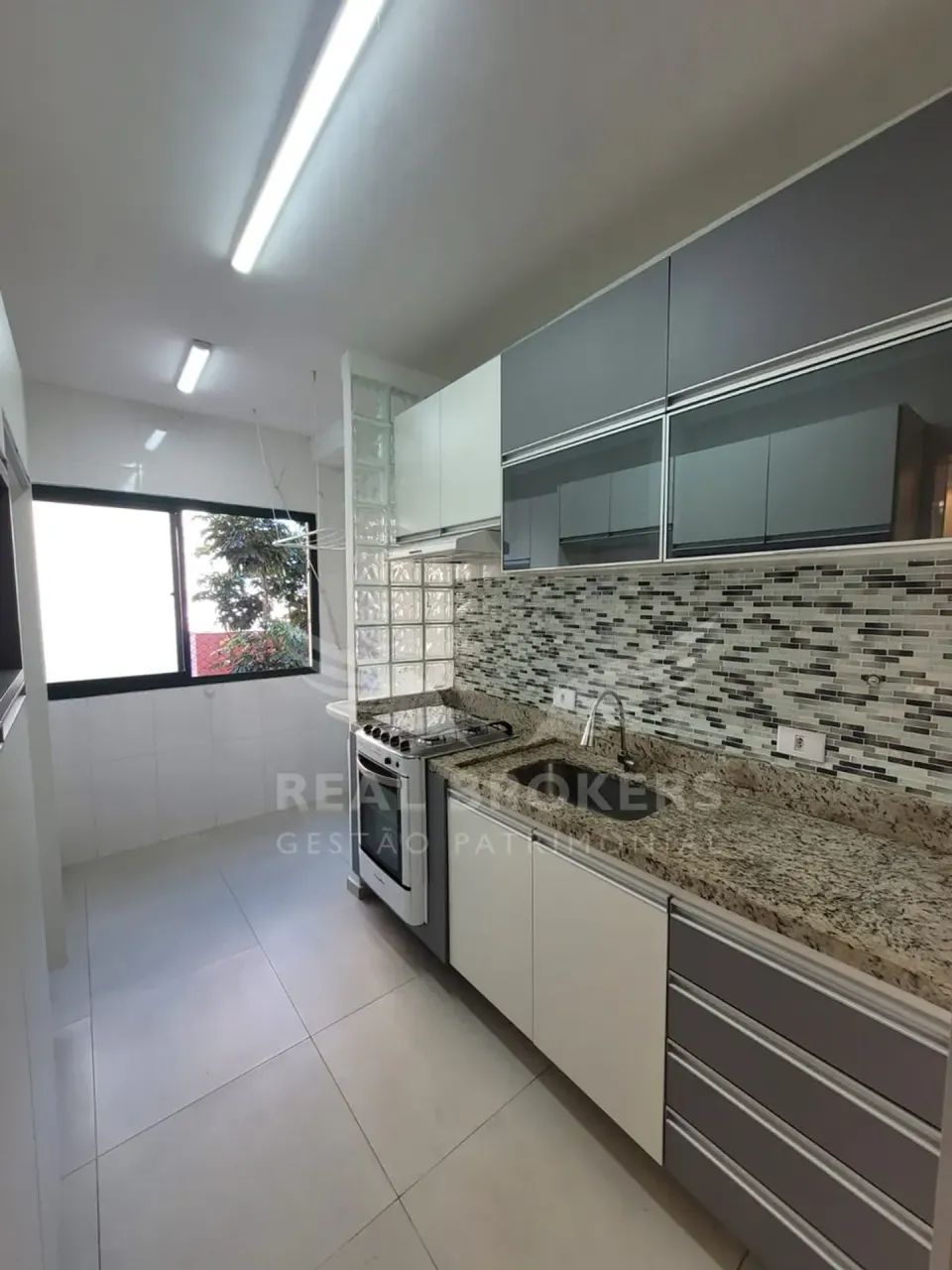Apartamento para locação com 60 m² de área útil, 2 Dormitórios, sacada e 1 Vaga em Alphavi - Foto 5