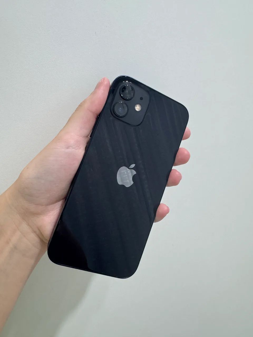 iPhone 12 Preto 128GB - Conservado - Sem Detalhes - Celulares e