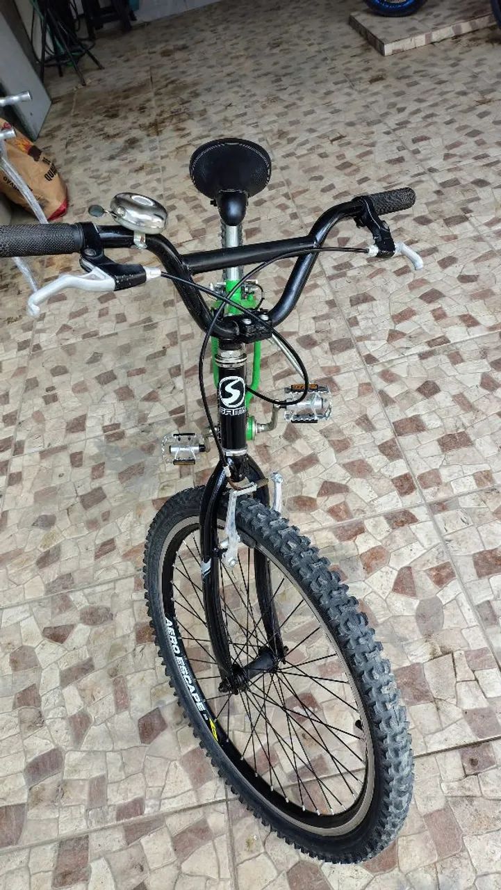 Bicicleta aro 24 semi nova  - Foto 4