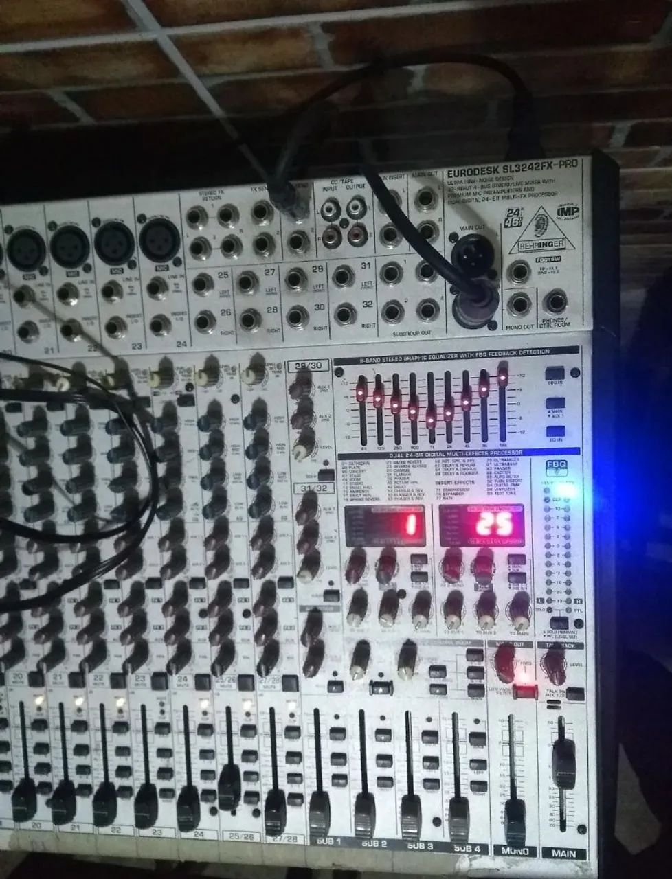Mesa Behringer 24 canais  - Foto 3