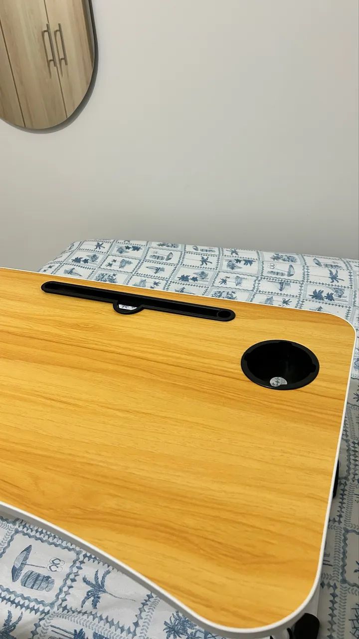 Mesa portátil dobrável para notebook com porta-copos - Foto 3