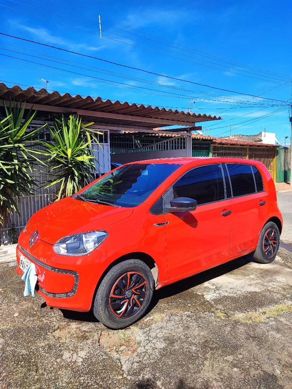 Volkswagen Up! 1.0 TOTAL FLEX 12V 5P 2015
