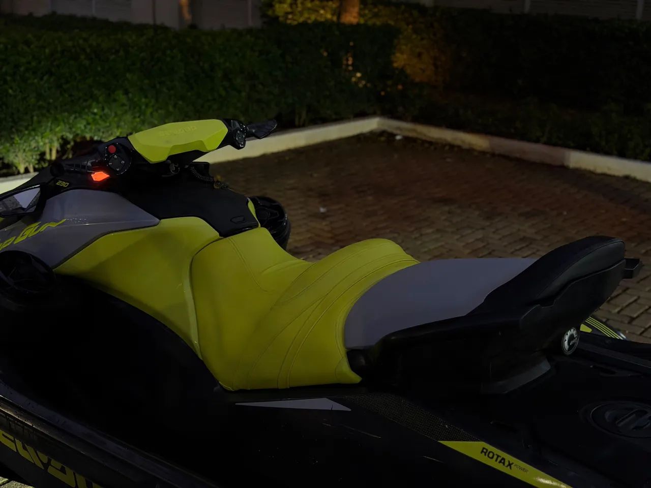 JET SKI SEADOO GTR 230 - Foto 4