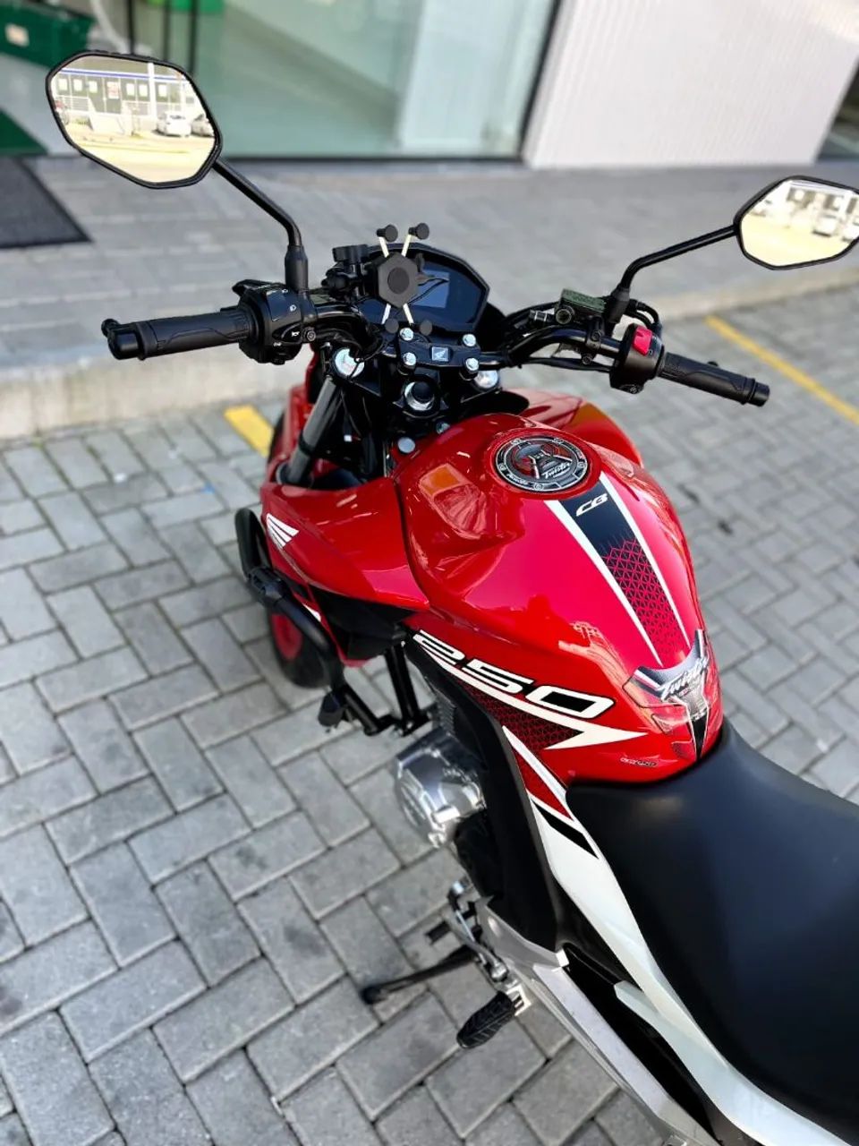 CB 250F Twister - Foto 5