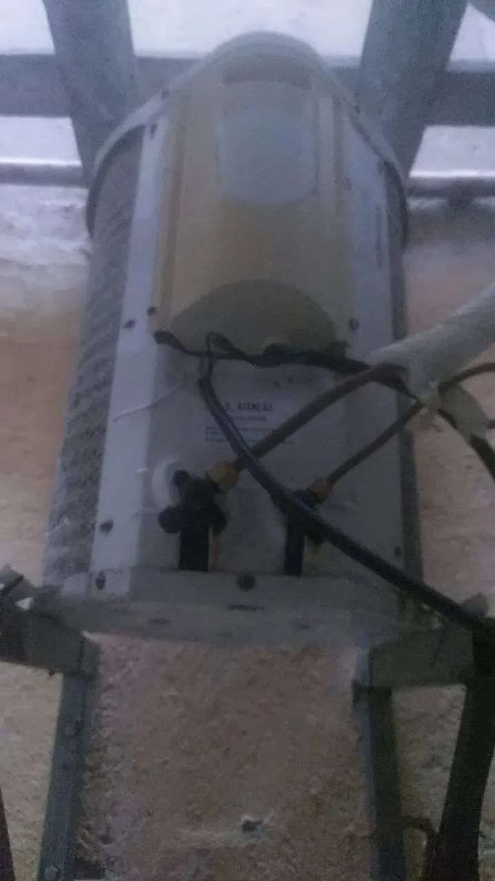 Ar condicionado seminovo 9mil btus - Foto 2