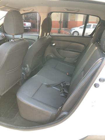 Renault - Sandero 1.6 Stepway Dynamiq - 2018 - Foto 16