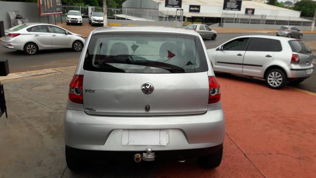 VolksWagen Fox I Trend 1.0 Prata - Foto 3