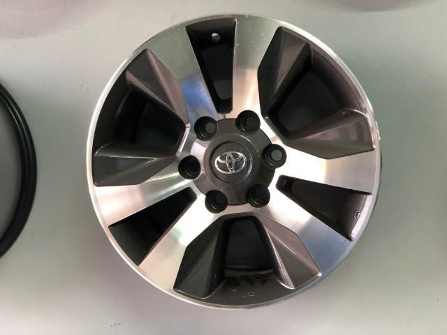 Rodas Aro 17 Toyota Hilux Original SRV Graphite Diamond