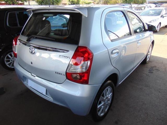 TOYOTA ETIOS 1.5 XLS 16V FLEX 4P 2017 - Foto 4