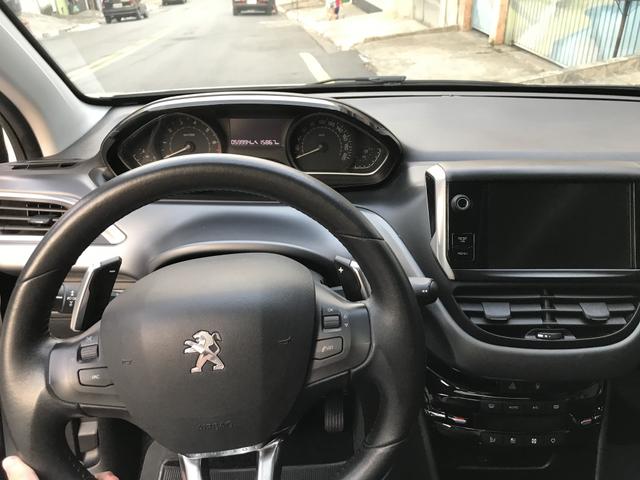 Peugeot 208 - Foto 4