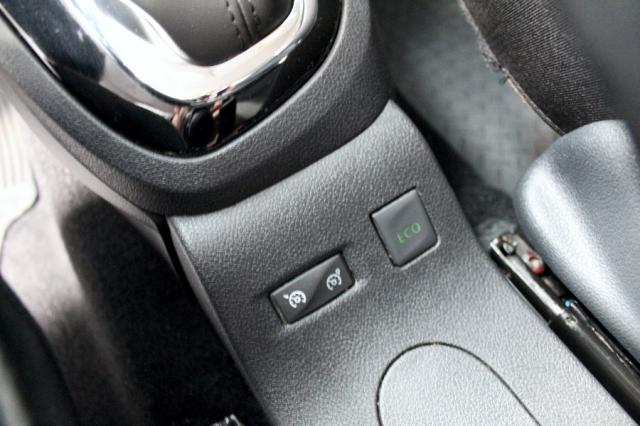Renault Captur ZEN 1.6 4P - Foto 15