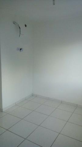 Apartamento duplex, quadra do mar, 3 quartos (duas suítes) - Foto 2