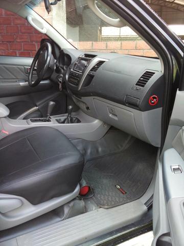 Hilux 2010 diesel 3.0 automática abaixe o preço 85.000.00 - Foto 2