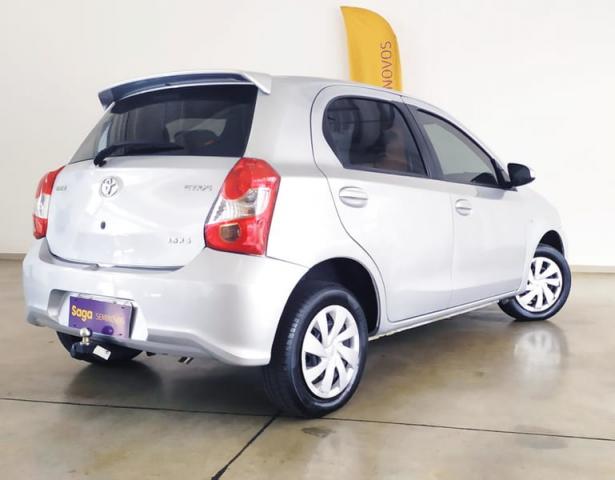 TOYOTA ETIOS HB XS 15 MT - Foto 3