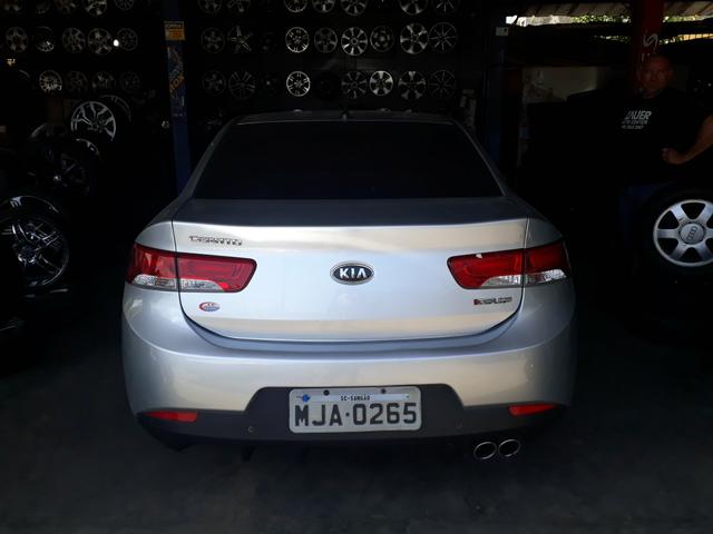 Kia cerato Koup 2.0 - Foto 3