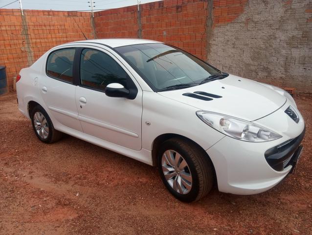 Peugeot 207 passion 1.4 - Foto 2