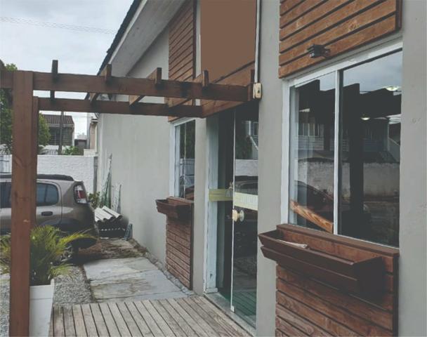 Galpão com estacionamento para locação 240 metros quadrados