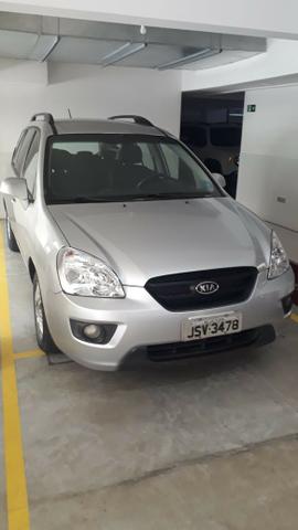Vende-se Kia Carens 2010