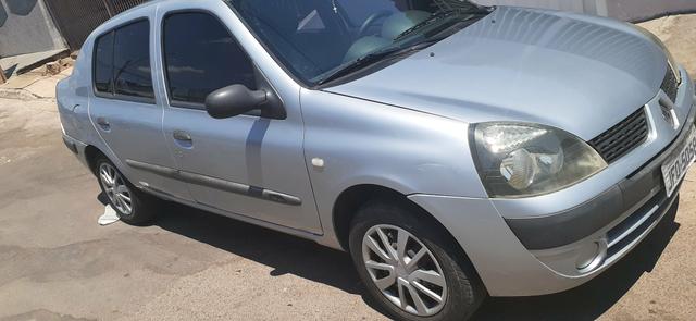Clio sedan 1.6 - Foto 6