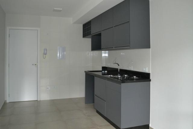 Apartamento Semi Mobiliado 1 Dormitórios no Bacacheri em Curitiba - Foto 2