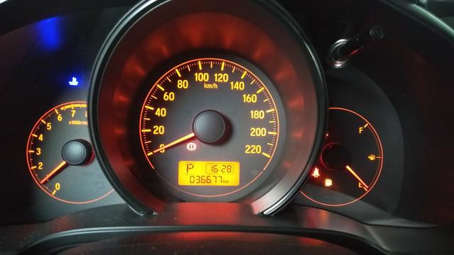 Honda fit lx 1.5 automatico 2015 com 33.000KM rodado ipva 2019 e transferência grátis - Foto 9