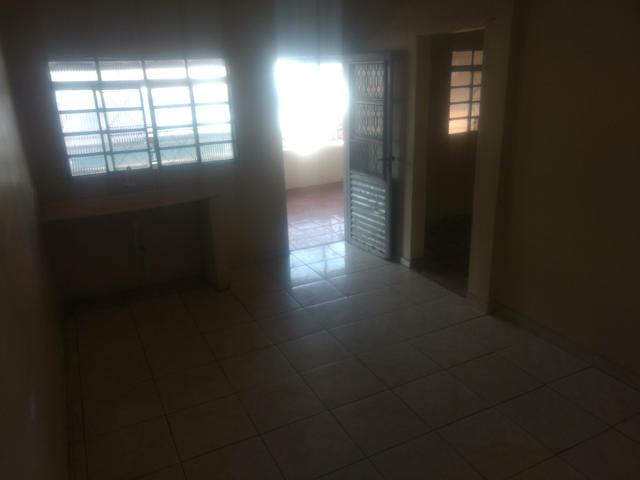 Alugo casa na QR 427