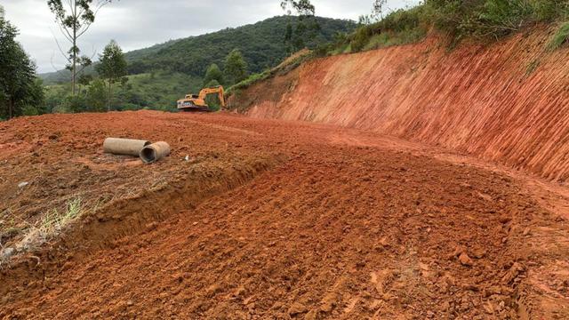 Lote para chácara no interior de Camboriú Caetés 3.000m² Valor R$90.000,00 de entrada
