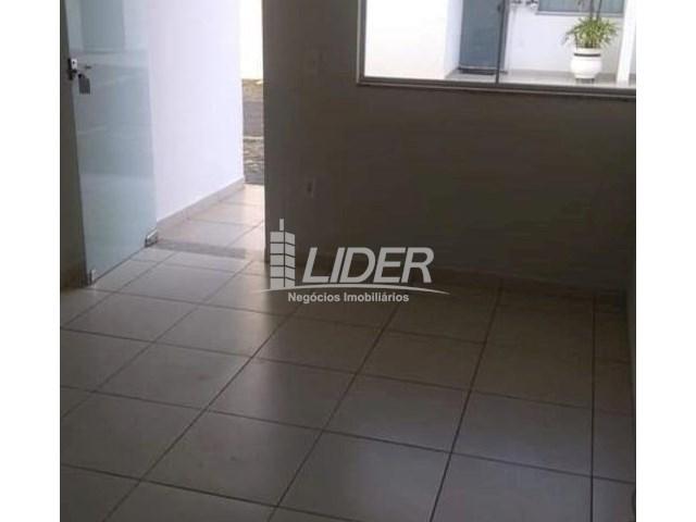 Casa de condomínio para alugar com 2 dormitórios em Saraiva, Uberlândia cod:864946 - Foto 13