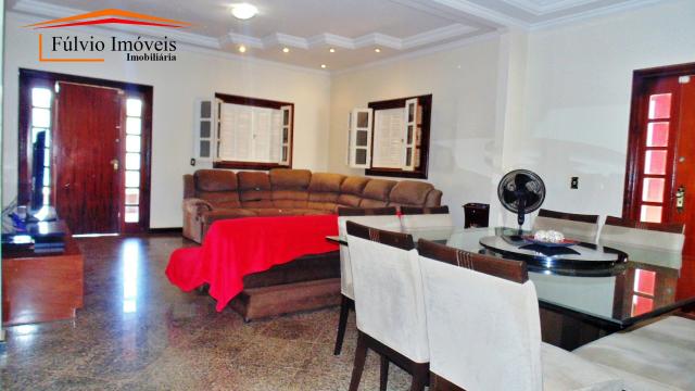 Exuberante casa térrea de alto padrão, com fino acabamento, toda na laje e porcelanato, na - Foto 9